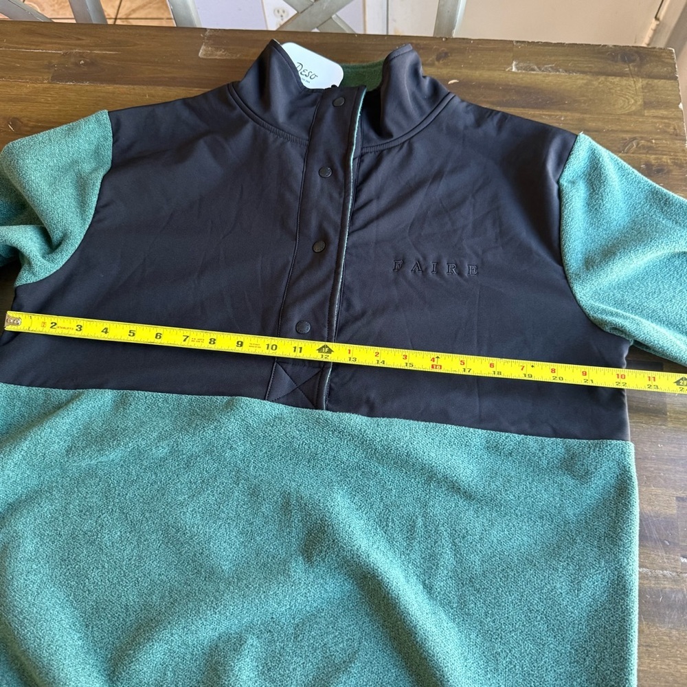 Deso Faire Westlake Snap Pullover - Picture 11 of 12